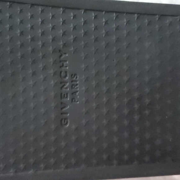 AUTHENTIC GIVENCHY SLIDES - Picture 2 of 4